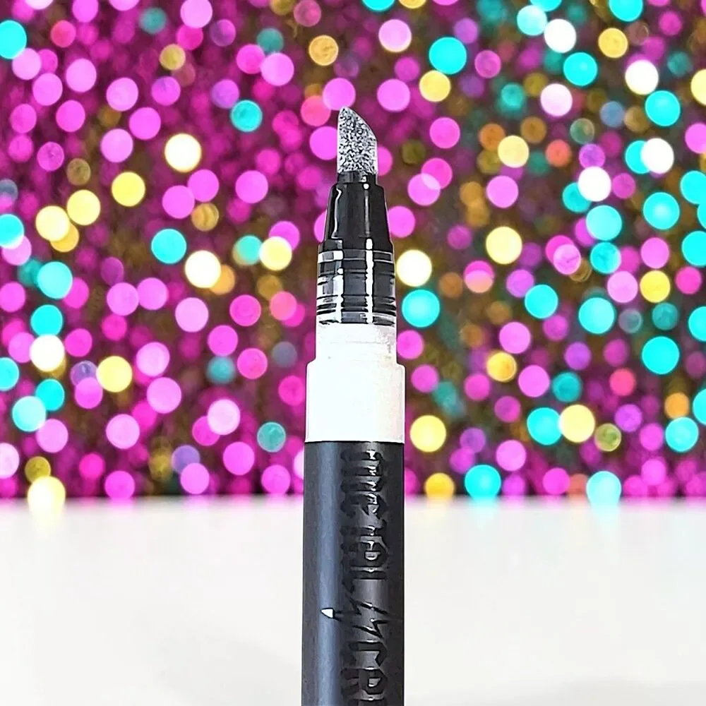 Kat Von D Metal Crush Liquid Highlighter, Helix  1.8ml New In Box